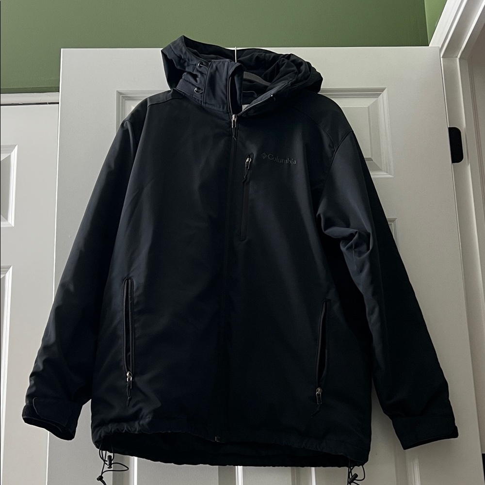 Columbia Men's Black Hooded Winter/Snowboarding Performance Jacket
